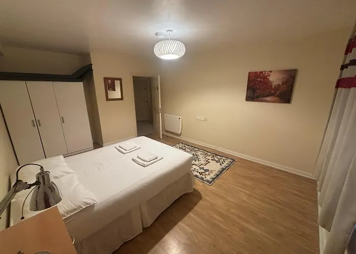 No. 50 Gleann Na Ri Apartments, Remore, *